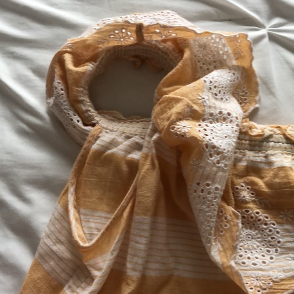 AMERICAN EAGLE Off the Shoulder Top - Picture 3 of 5